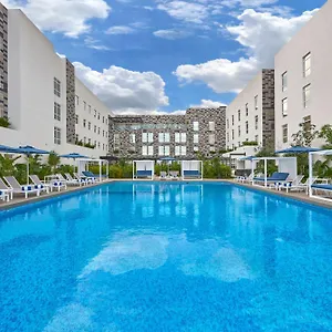 Hotel Aeropuerto Riviera
